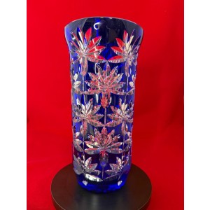 Ваза из цветного хрусталя